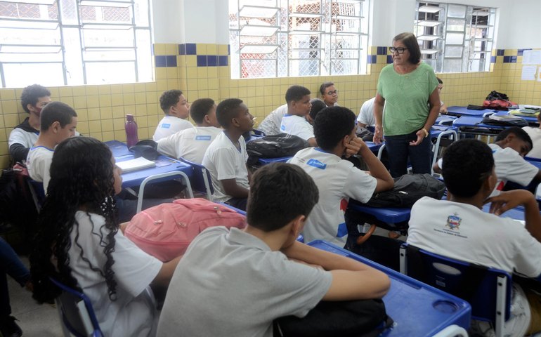 Sesau promove ação educativa de combate ao tabagismo em escola da rede estadual de ensino