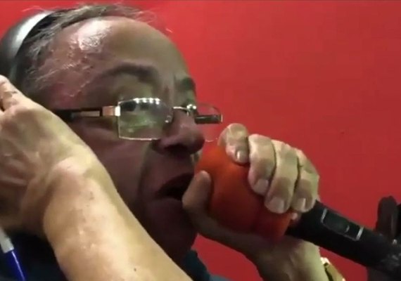 Morre Roberto Queiroz, o 'Garganta de Aço' da Rádio Jornal de Pernambuco