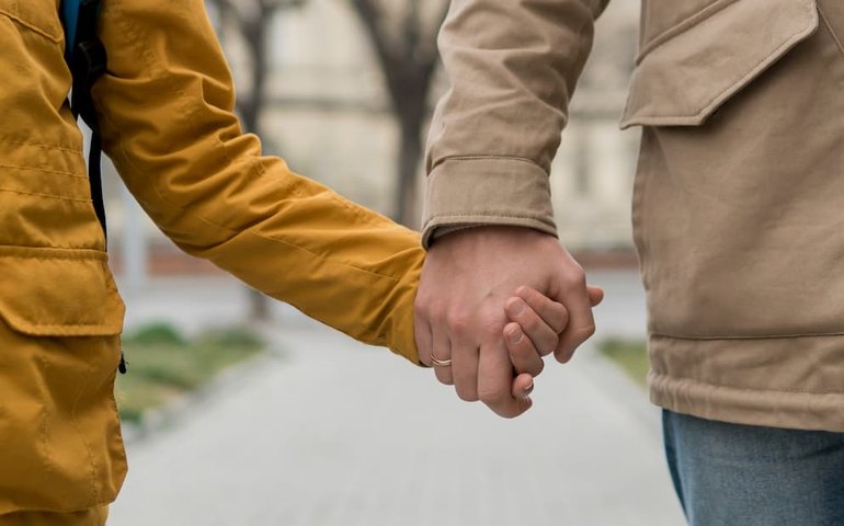 Eternos namorados! Lista traz 8 casais que trocam juras de amor há muitos anos