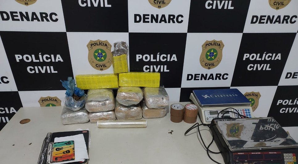 Mulher é presa com 11kg de maconha em Nossa Senhora do Socorro / Foto: Foto: SSP/Divulgação