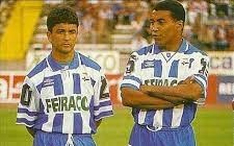 Após divergência, Mauro Silva e Bebeto se emocionam em homenagem do Deportivo La Coruña