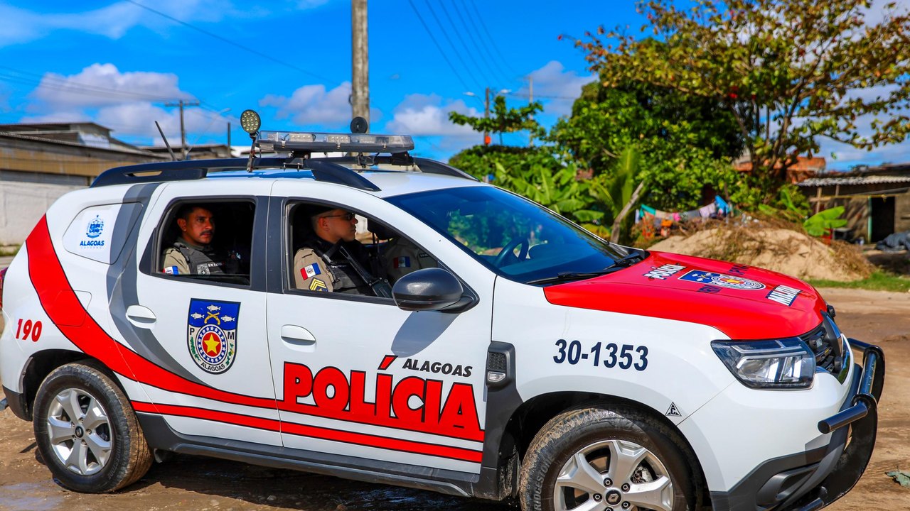Polícia Militar prende suspeitos por crimes diversos em Maceió