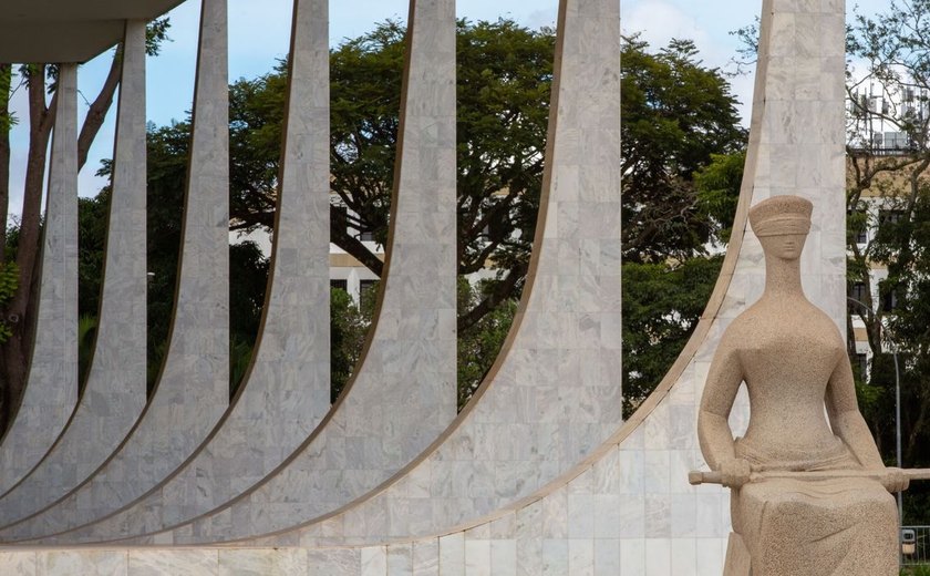 Prestes a indicar nome no Brasil, X ao STF diz que 'falha técnica' abriu caminho a usuários