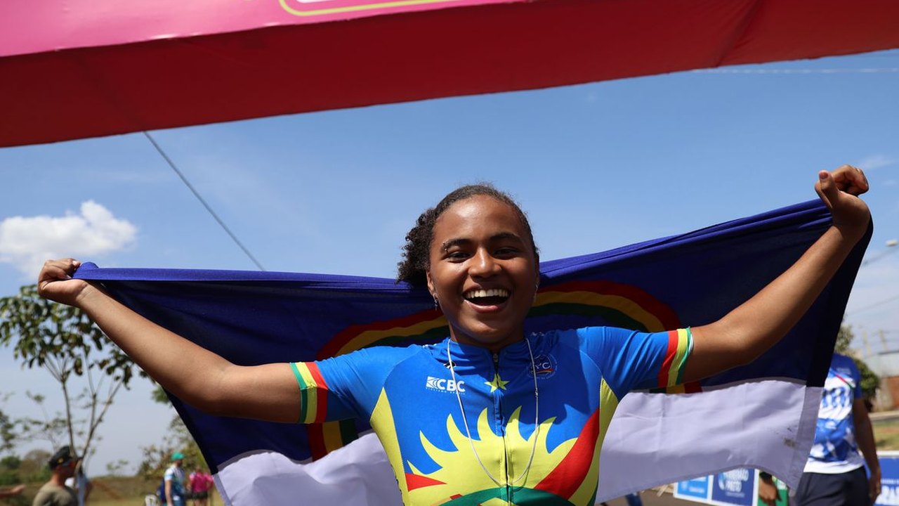Pernambucana vai do sonho de ser Marta ao pódio no ciclismo e triatlo