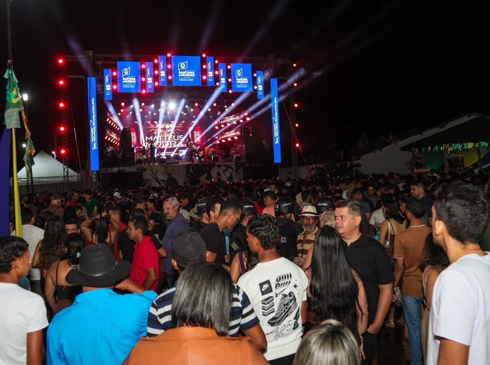 Santana do Mundaú encerra comemorações dos 66 anos com grande festa na Praça do Areado