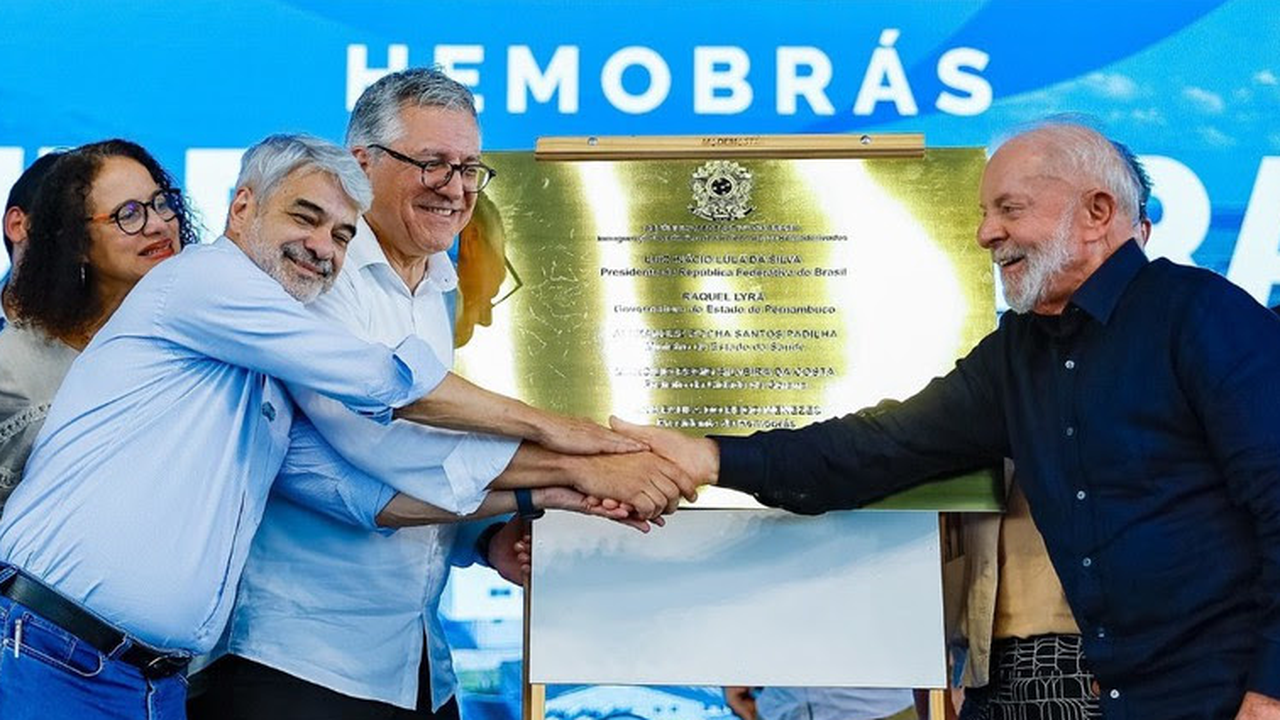 “País soberano tem que cuidar de educação, alimentação e saúde”, diz Lula na inauguração da fábrica da Hemobrás em Pernambuco
