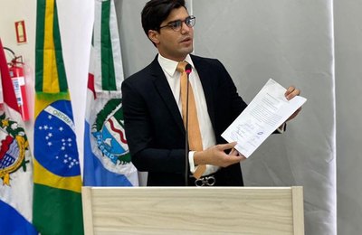 Catunda propõe que Prefeitura rateie recursos da Educação com servidores do ensino municipal