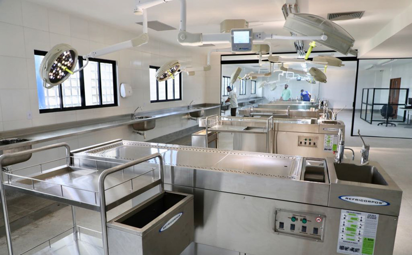 Polícia Científica libera corpo de garçonete para sepultamento