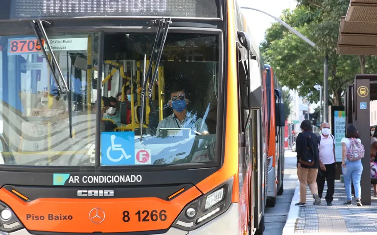 Termina a greve dos rodoviários no Recife