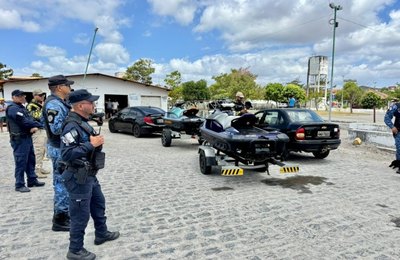Cinco motos aquáticas são apreendidas em operação integrada no Porto de Maceió