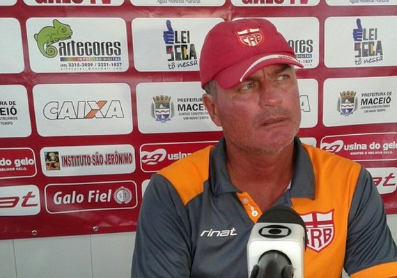 Mazola Júnior garante: “Se vencermos o Náutico, CRB vai subir de divisão”