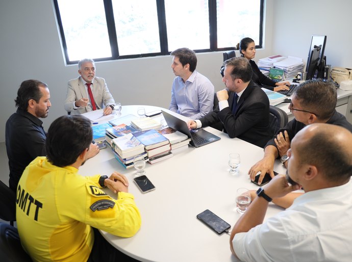 Autopropelidos: MPAL faz audiencia pública com DMTT, Semsc e empresa Jet para solucionar problemas