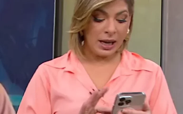 Daniela Lima cita Vinicius de Moraes um dia após demissão da GloboNews