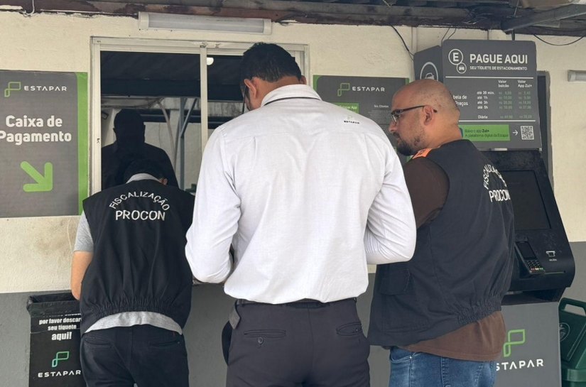 Procon Maceió fiscaliza estacionamentos de hospitais particulares da capital