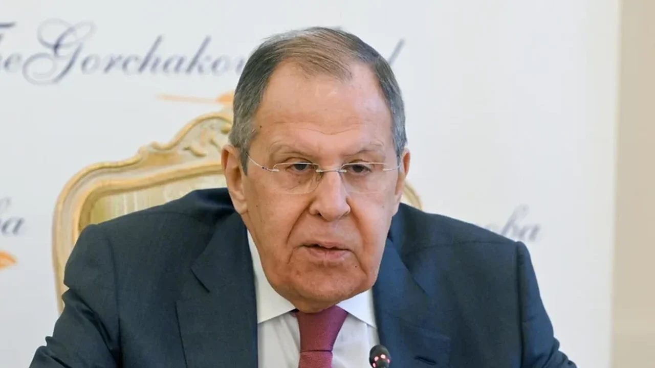 Lavrov anuncia nova reunião entre Rússia e EUA e acusa Ucrânia de violar cessar-fogo