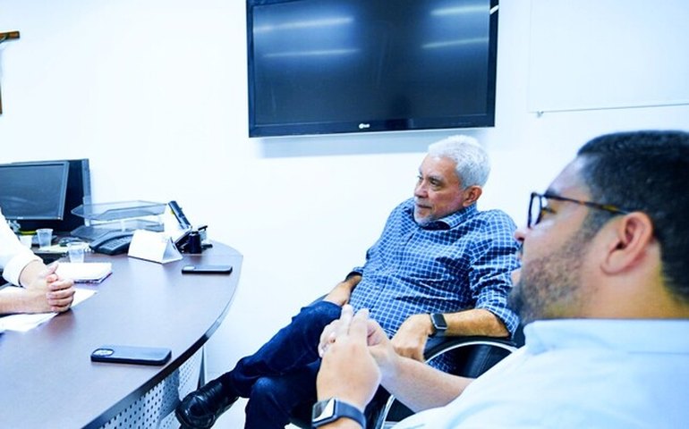 Prefeito se reúne com secretários estaduais e trata de pautas estratégicas para Viçosa