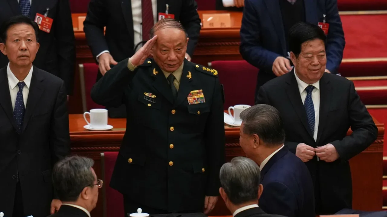China promove general ao Politburo e busca fortalecer disciplina interna do Partido Comunista