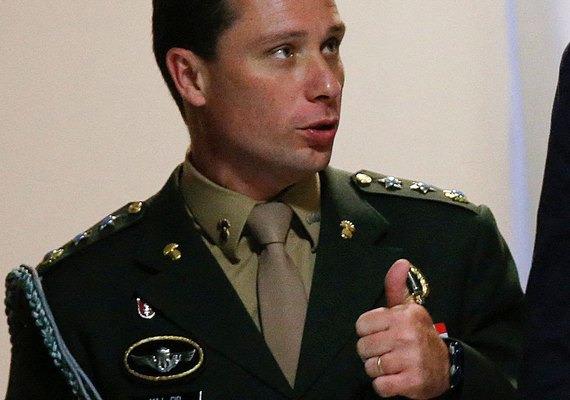Cid diz que Bolsonaro pressionou ministro a insinuar fraude nas urnas