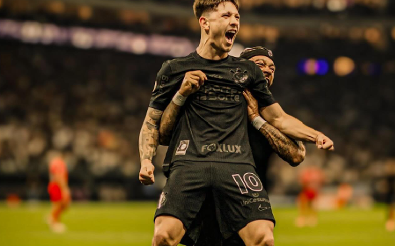 Presidente do Talleres critica postura do Corinthians por dívida com Garro: 'Tem que cair'