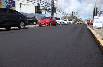 Infraestrutura inicia obras para pavimentar a Avenida Comendador Gustavo Paiva