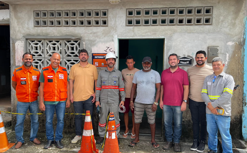 Prefeitura de Penedo investiga origem de fumaça e solo aquecido no bairro Santa Cecília