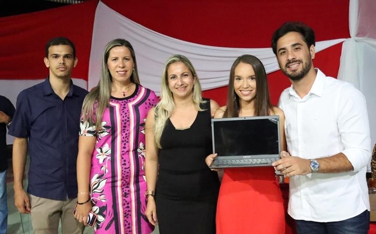 Educação de Santana do Mundaú promove solenidade de conclusão das turmas do 9º ano e EJA