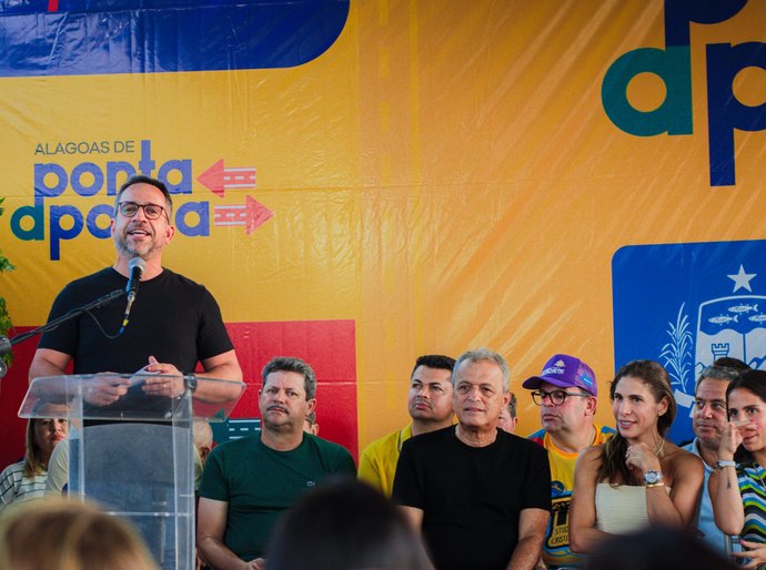Em Major Izidoro, Paulo Dantas beneficia 2,5 mil moradores do povoado São Marcos com 3,5 km de rodovias
