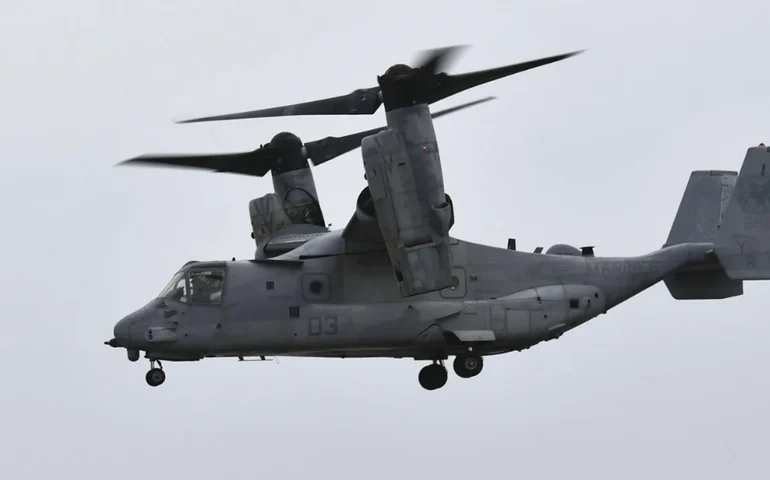 Avião militar dos EUA com oito tripulantes cai no Japão, diz Guarda Costeira japonesa