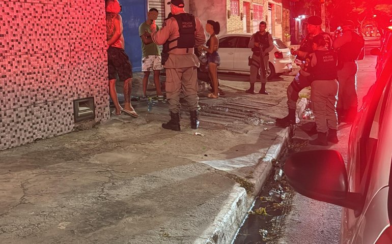 Segurança Pública prende três pessoas após flagrar adolescentes ingerindo bebida alcoólica no Trapiche