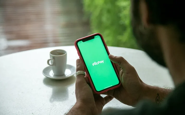 PicPay vai cobrar tarifa de contas inativas. Entenda seus direitos e como excluir