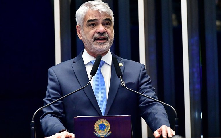 Humberto critica proposta que amplia foro privilegiado para políticos