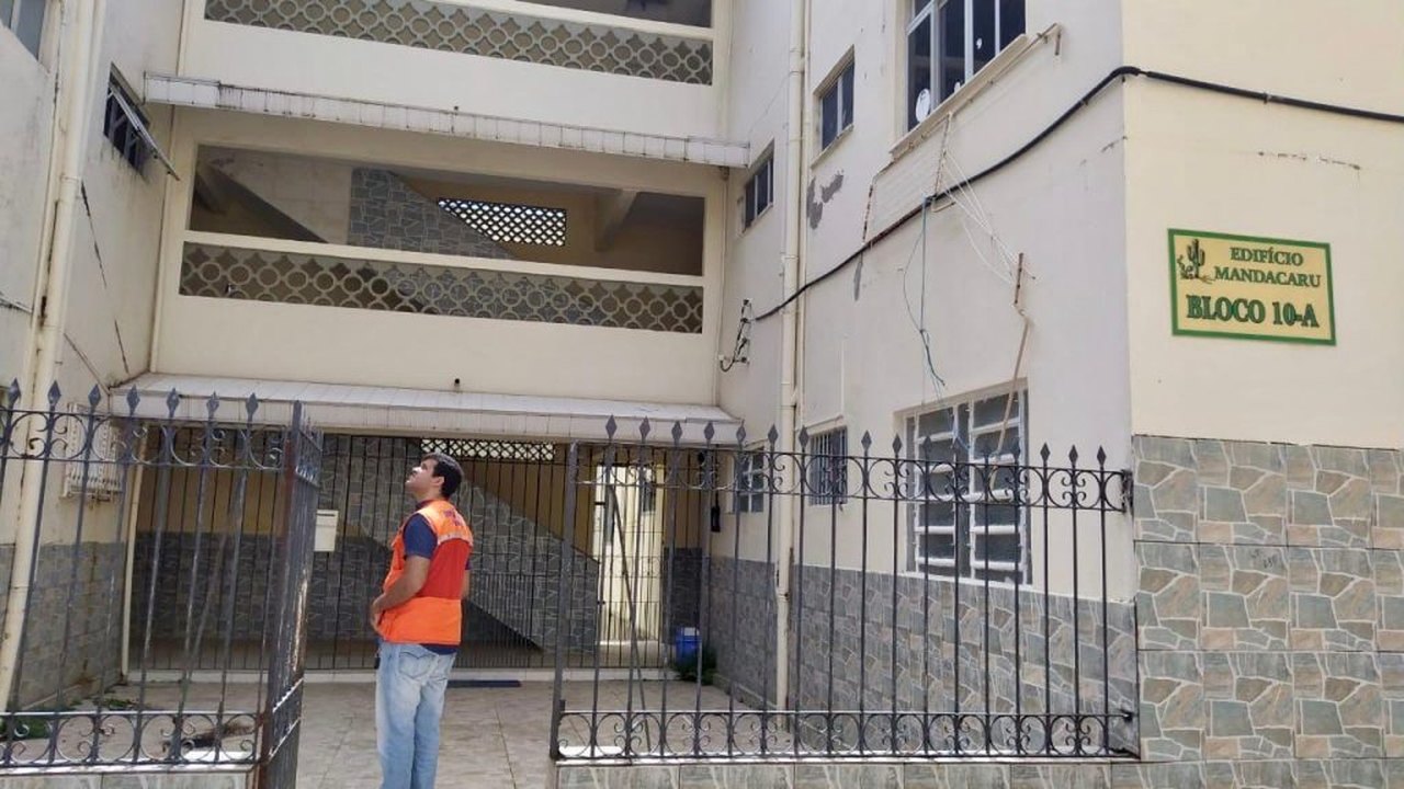 Defesa Civil recomenda isolamento de prédios no Pinheiro