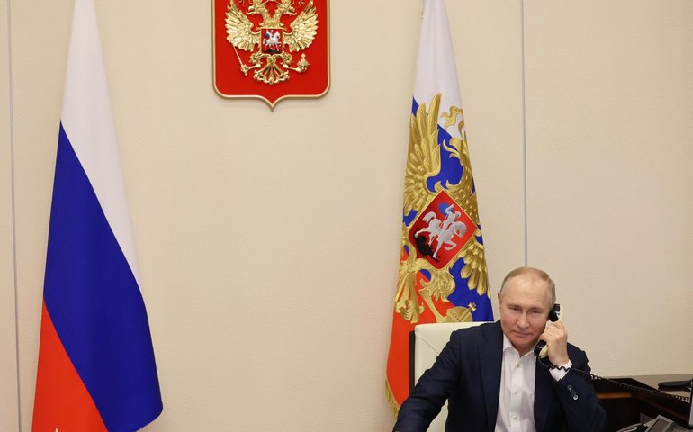 Putin condena operação de Israel contra o Irã em conversa com Trump