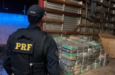 PRF apreende em Alagoas, 360kg de pasta base de cocaína avaliada em R$ 43 milhões