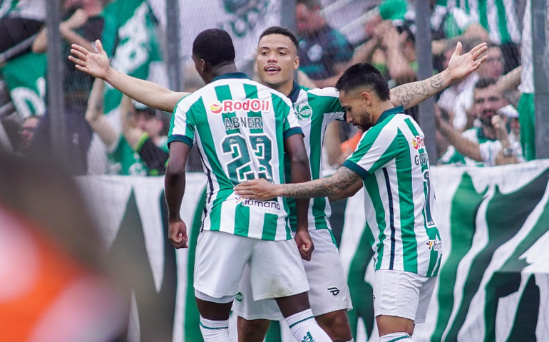 Juventude vira sobre o Ceará e mantém os 100% de aproveitamento dentro do Alfredo Jaconi