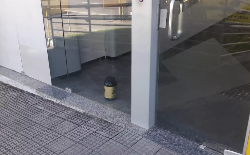 Pote encontrado em agência bancária não tinha bomba