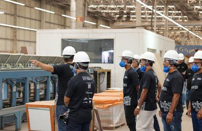 Pointer recebe assentadores cerâmicos para curso de capacitação