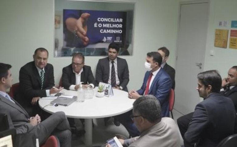 Acordo homologado no Cejusc do TRT-19 beneficia mais de 900 empregados
