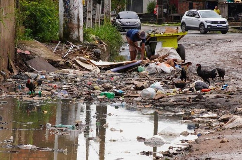 Leptospirose matou 6 pessoas em 2024 em Alagoas; inundações são um risco