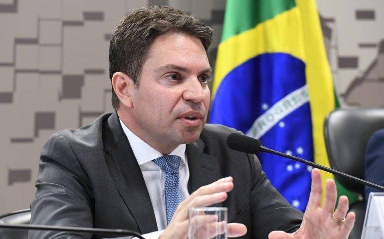 Diretor da Abin é cotado para chefiar a Polícia Federal