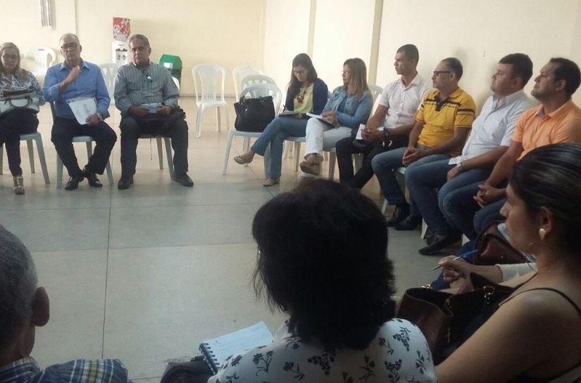 Arapiraca sedia reunião de SMTTs para reduzir acidentes com motociclistas