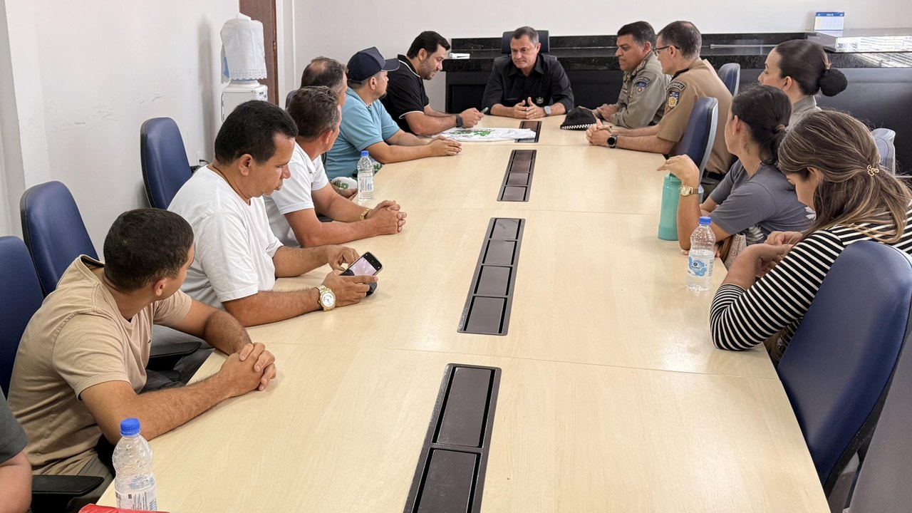 SSP/AL recebe vereador e representantes de grupo envolvido em disputa de terras em Palmeira dos Índios