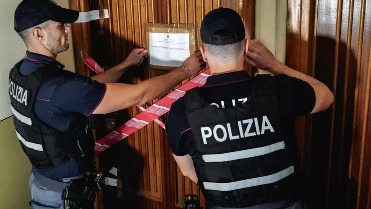 Corpo em pedaços é achado em sacos pretos dentro de imóvel em Turim, na Itália