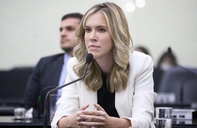 ALE derruba veto e mantém PL de Cibele Moura para que planos de saúde cubram exames prescritos por nutricionistas