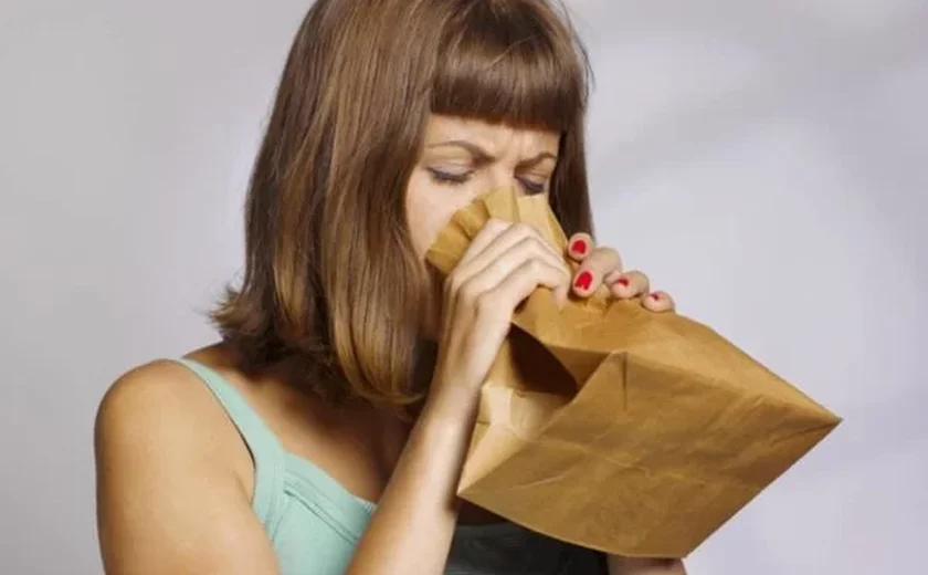 Psiquiatra ensina 13 sintomas para reconhecer um ataque de pânico