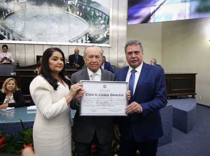 Empresário Luiz Pereira recebe título de Cidadão Honorário de Alagoas