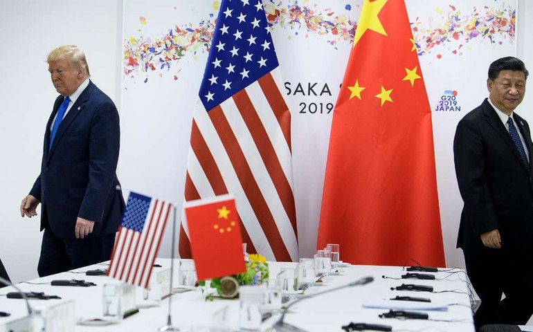 Vírus intensifica rivalidade e reproduz clima de Guerra Fria entre China e EUA