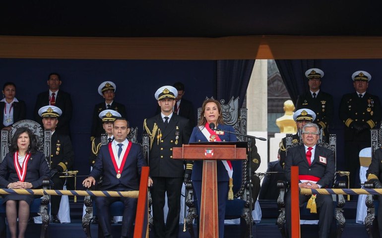 Saída de Boluarte pode determinar eleição presidencial no Peru, dizem especialistas