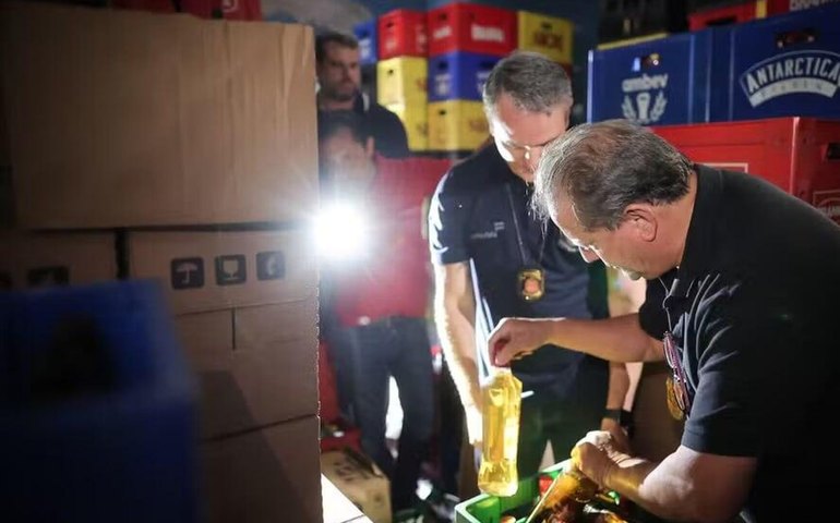 Polícia investiga uso de metanol na higienização de garrafas após casos de intoxicação em SP