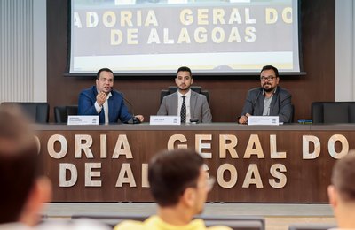 6ª edição do Soluções & Tendências debate Inteligência Artificial na comunicação